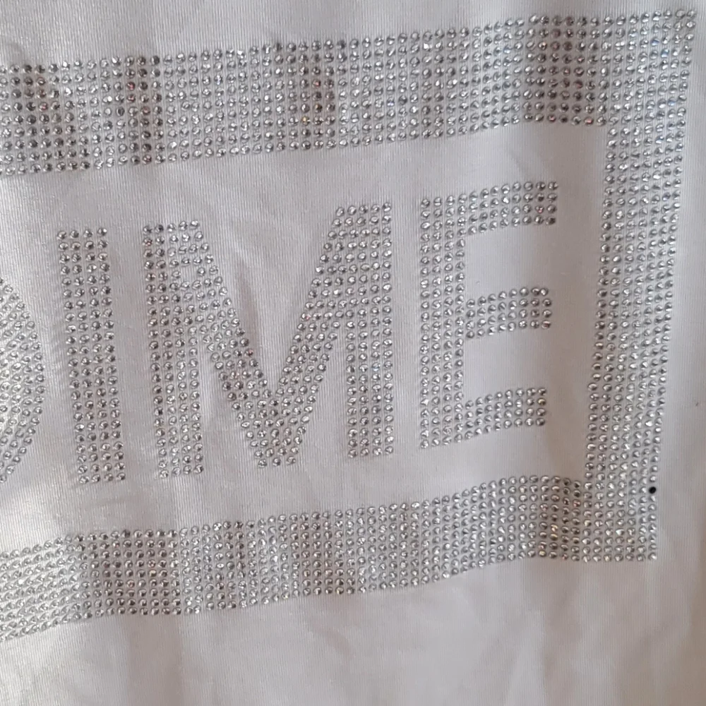 Diamond Dime Crop Top - Picture 5 of 6